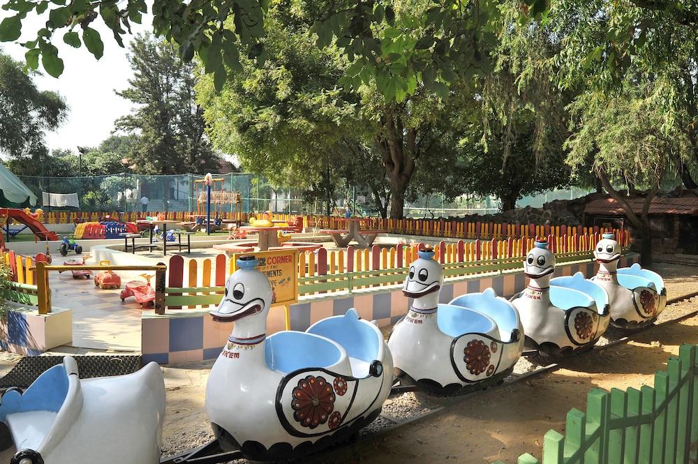 Best Western Resort Country Club Gurgaon Luaran gambar