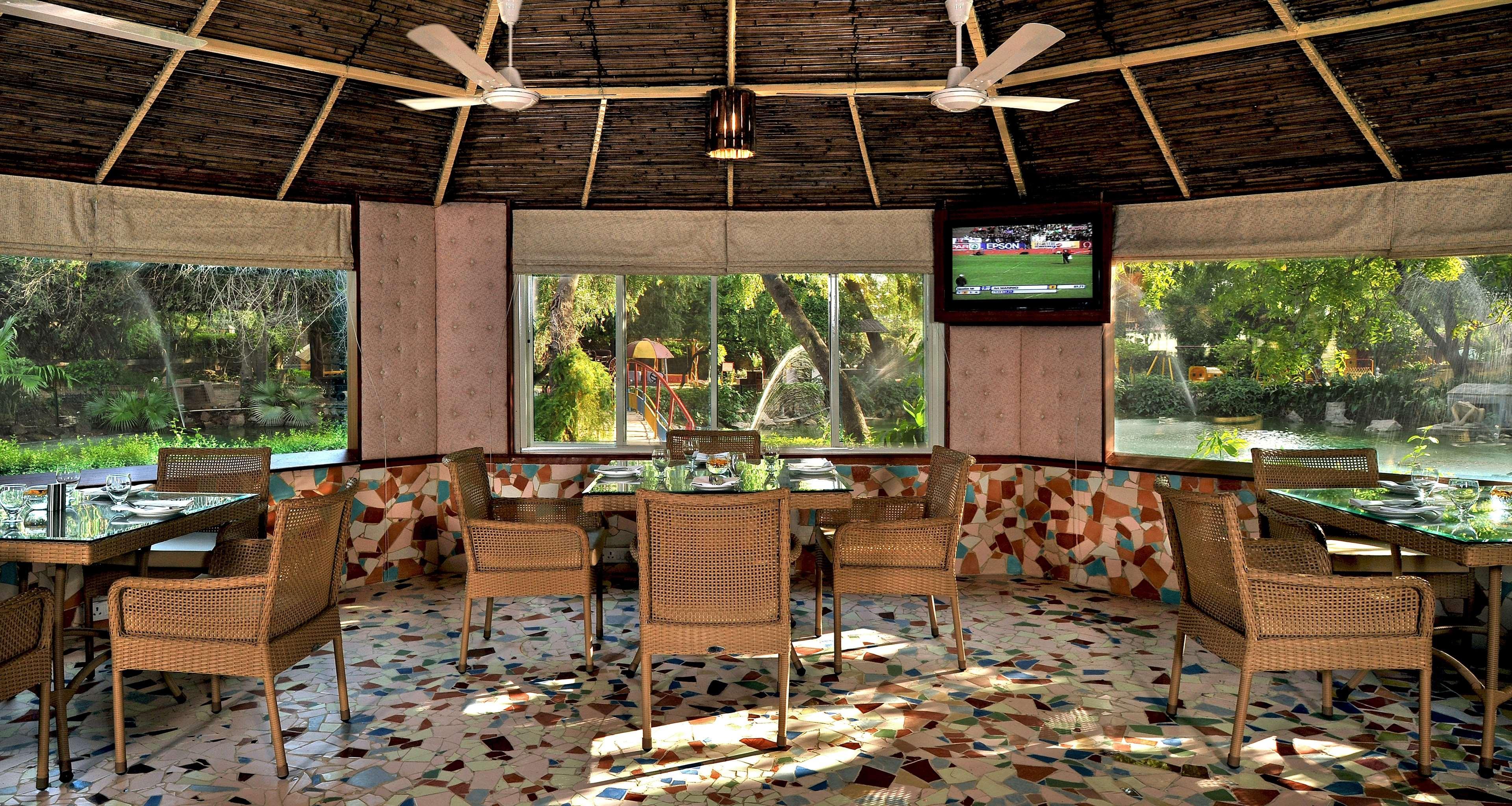 Best Western Resort Country Club Gurgaon Luaran gambar